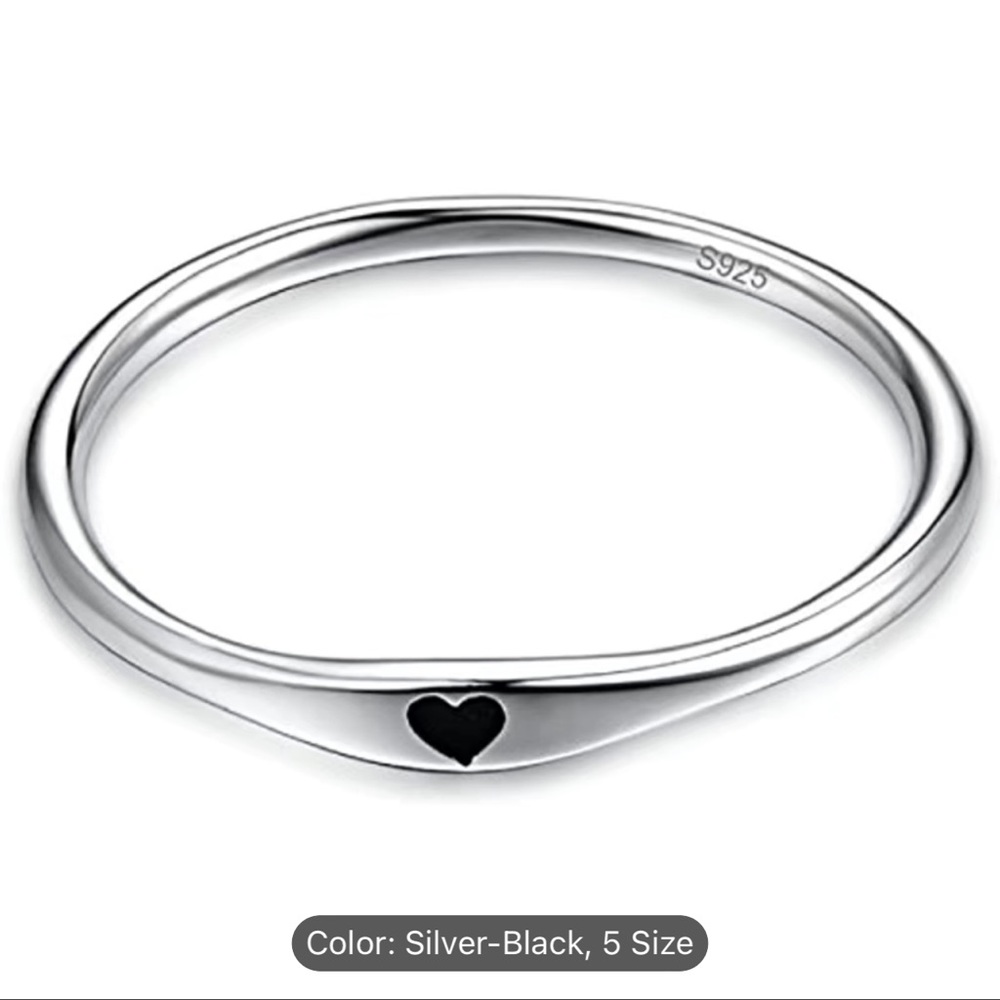 NWT 🖤 DAINTY .925 STAMPED STERLING SILVER RING WITH CARVED HEART & BOX Size 7 - Picture 5 of 12